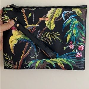 Gucci clutch
